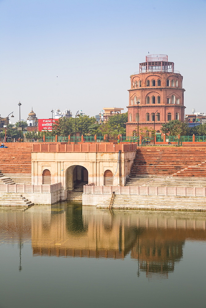 Hussainabad pond and Satkhanda watchtower, Lucknow, Uttar Pradesh, India, Asia