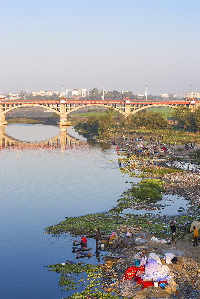 Washing drying on banks of Gomti River, Lucknow, Uttar Pradesh, India, Asia