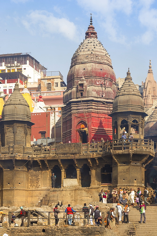 Manikarnika Ghat, the main burning (cremation) ghat, Varanasi, Uttar Pradesh, India, Asia