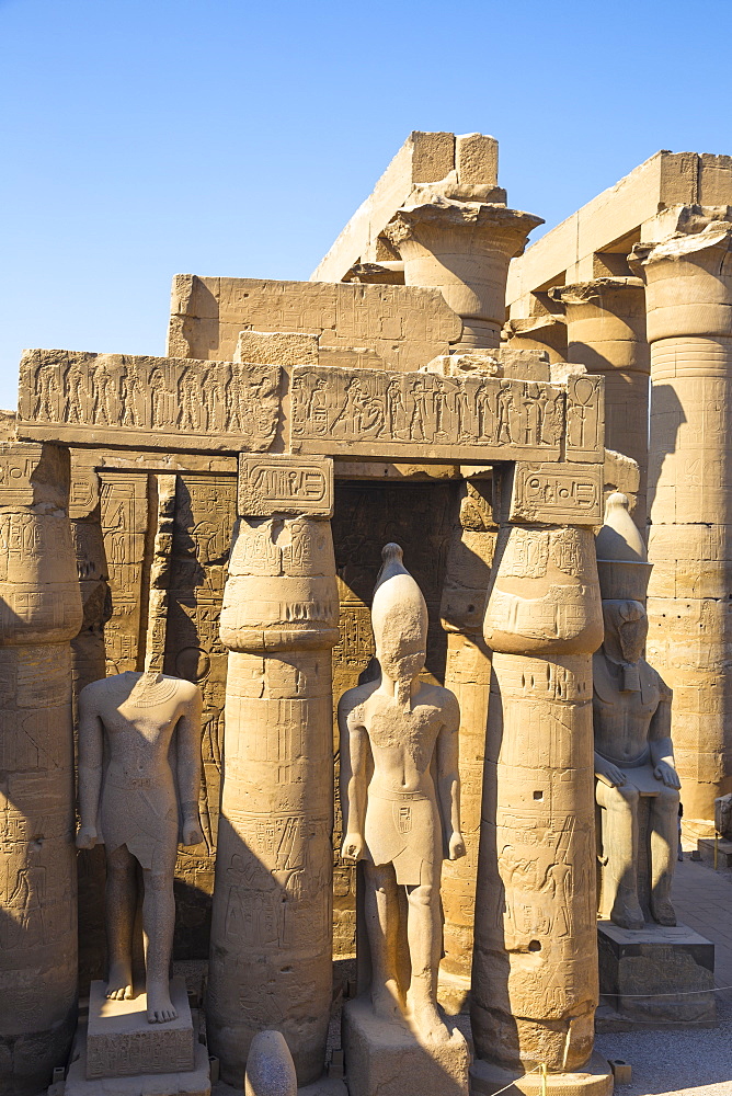 The First Court, Luxor Temple, UNESCO World Heritage Site, Luxor, Egypt, North Africa, Africa