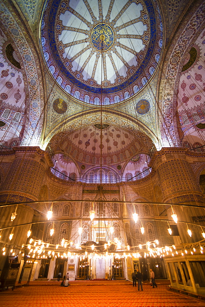 Blue Mosque interior (Sultan Ahmed Mosque) (Sultan Ahmet Camii), UNESCO World Heritage Site, Istanbul, Turkey, Europe