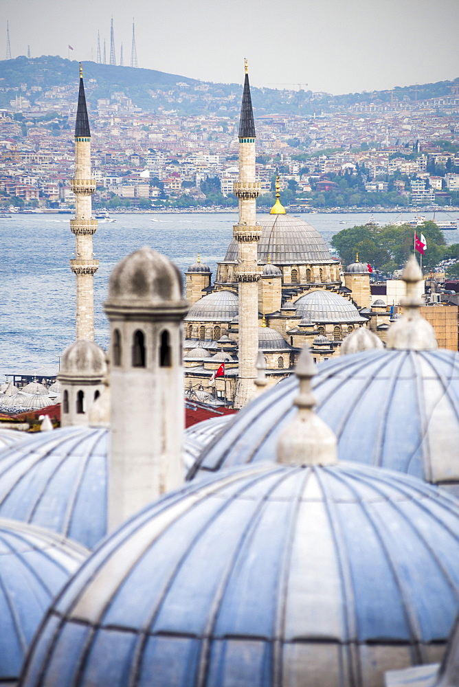 New Mosque (Yeni Cami) seen from Suleymaniye Mosque, Istanbul, Turkey, Europe