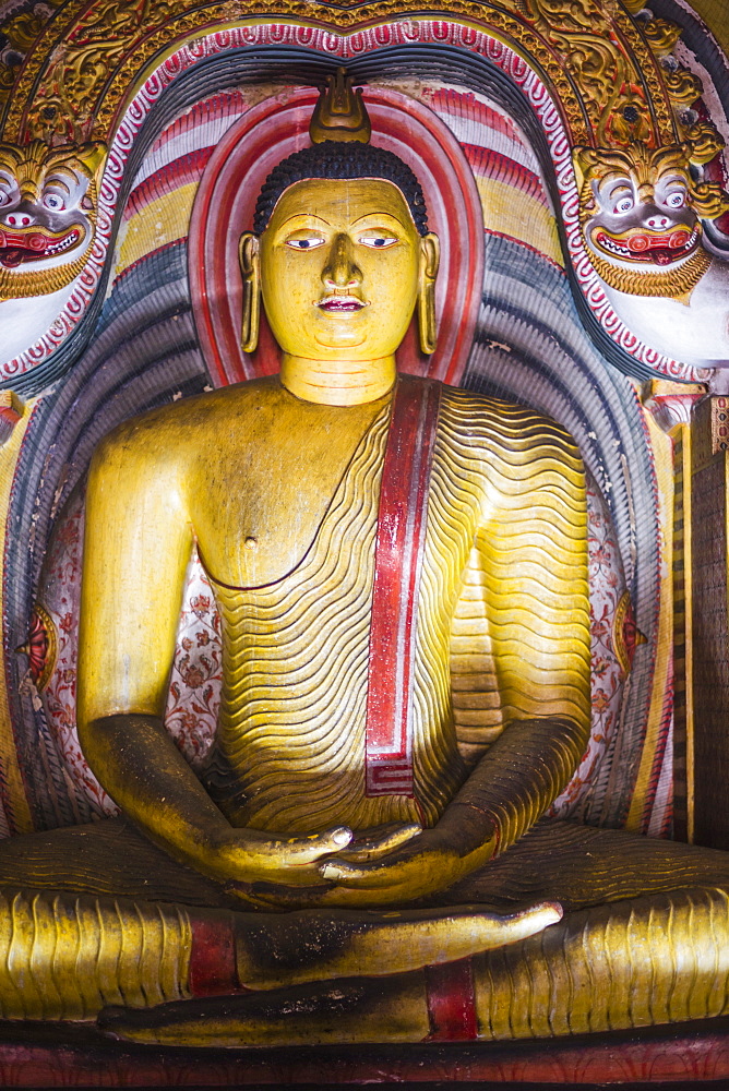 Buddha in Cave 3 (Great New Monastery), Dambulla Cave Temples, UNESCO World Heritage Site, Dambulla, Sri Lanka, Asia