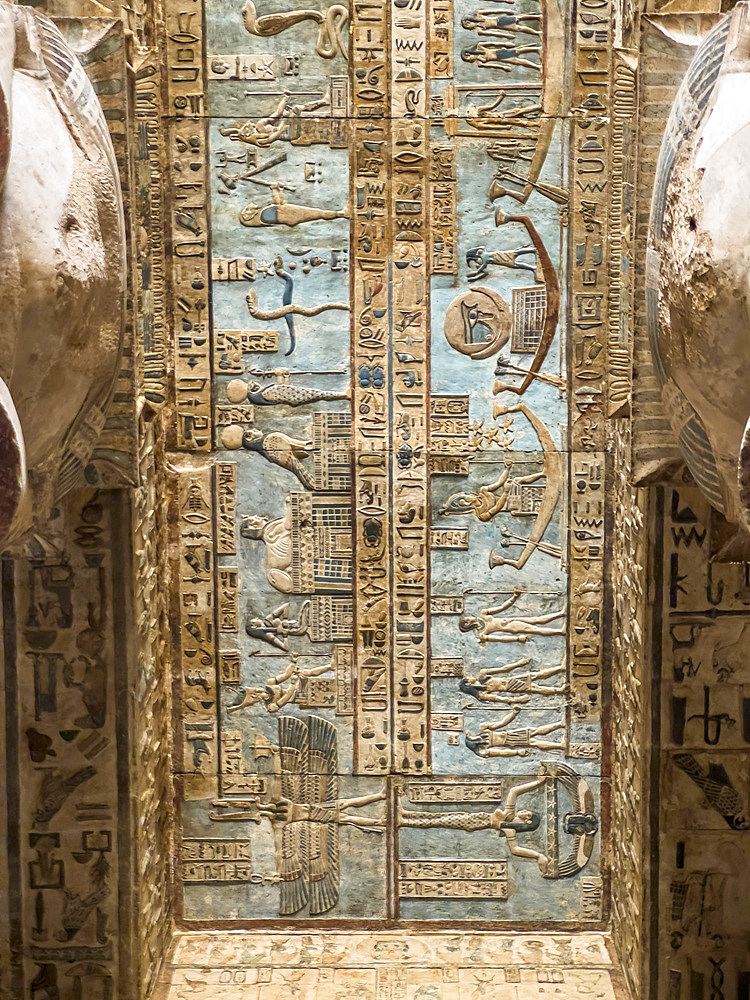 Details of the ceiling inside the Hypostyle Hall, Temple of Hathor, Dendera Temple complex, Dendera, Egypt, North Africa, Africa