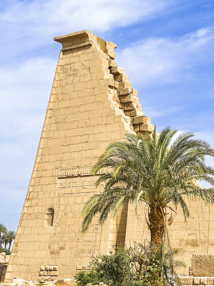 The Karnak Temple Complex, comprises a vast mix of temples, pylons, chapels, and other buildings, UNESCO World Heritage Site, near Luxor, Thebes, Egypt, North Africa, Africa