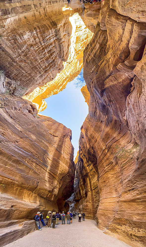 The Siq, entrance to Petra Archaeological Park, UNESCO World Heritage Site, one of the New Seven Wonders of the World, Petra, Jordan, Middle East