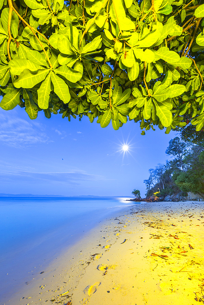 Full moon at Murex Bangka Dive Resort, Bangka Island, near Manado Sulawesi, Indonesia, Southeast Asia, Asia