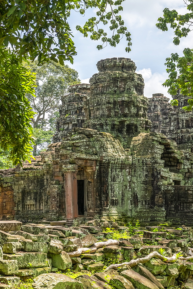 Rear entrance of ruined temple in forest, Banteay Kdei, Angkor Wat, Siem Reap, Siem Reap Province, Cambodia