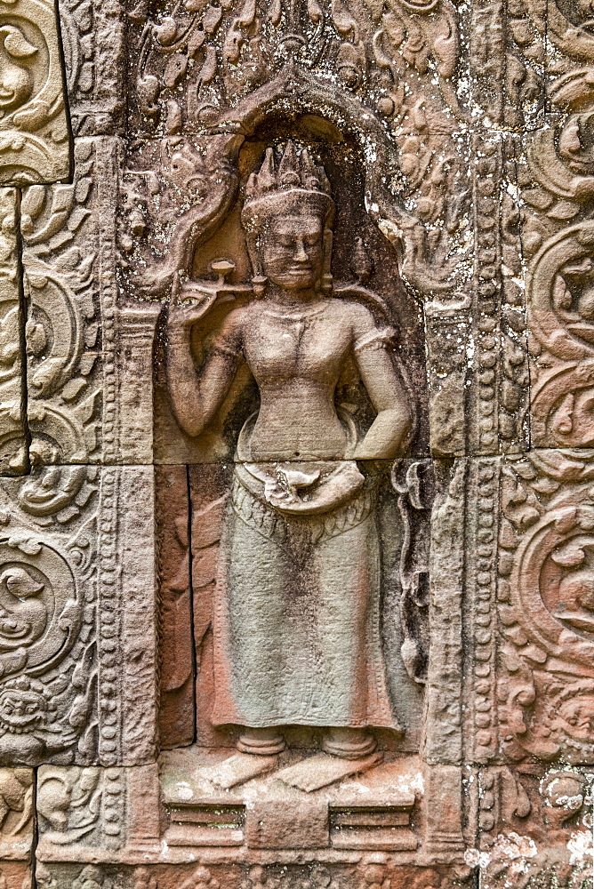 Bas-relief figure on wall with carved patterns, Ta Som, Angkor Wat, Siem Reap, Siem Reap Province, Cambodia