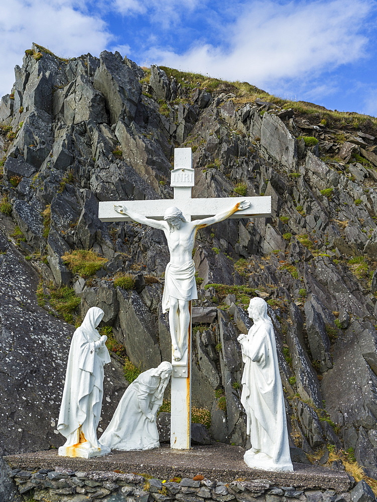 White statues representing Christ's crucifixion, Ballyferriter, County Kerry, Ireland