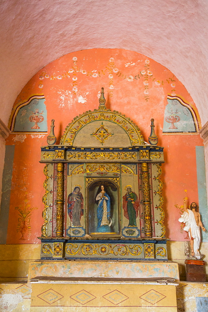 Retablo, Church of the Virgen de la Asuncion (formerly a convent), Route of the Convents, Mama, Yucatan, Mexico