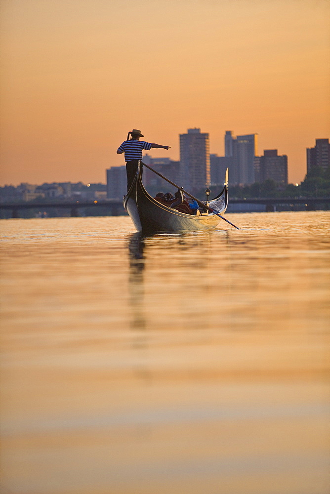 Man rowing a gondola, Mass Avenue Bridge, Charles River, Boston, Suffolk County, Massachusetts, USA