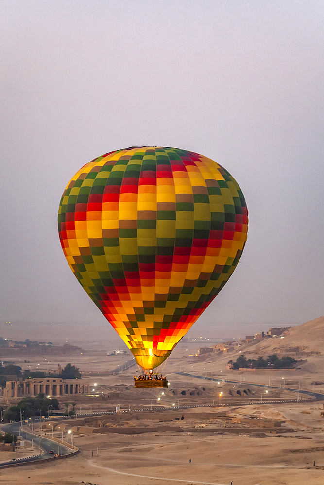 Hot air ballon flight at dawn; Luxor, Egypt