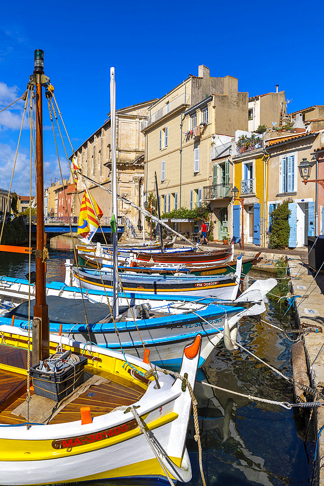 The Harbour at Martigues, Martigues, Bouches du Rhone, Provence-Alpes-Cote d'Azur, France, Western Europe