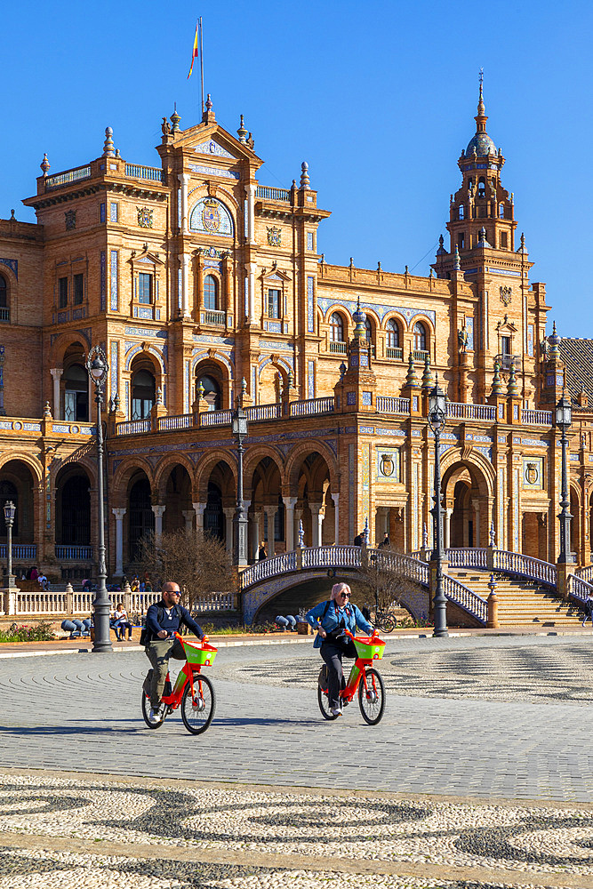 The Plaza de Espana, Seville, Andalusia, Spain, Europe