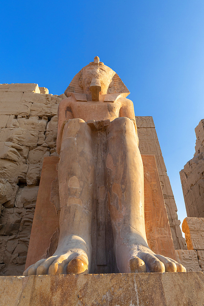 Statue at Karnak Temple, Luxor, Thebes, UNESCO World Heritage Site, Egypt, North Africa, Africa