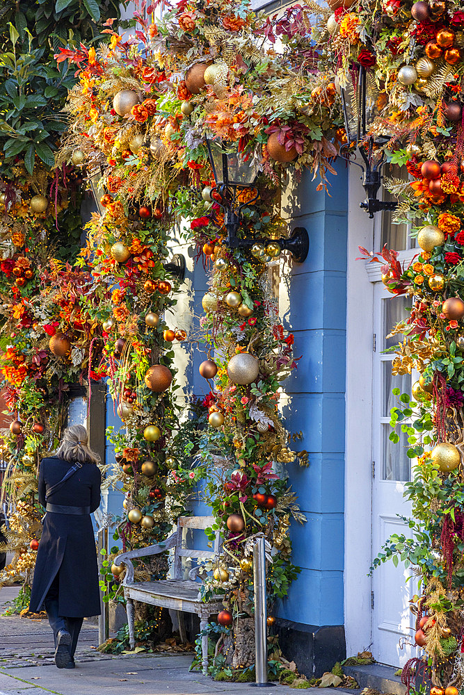 Pub Exterior with Christmas Decorations, London, England, United Kingdom