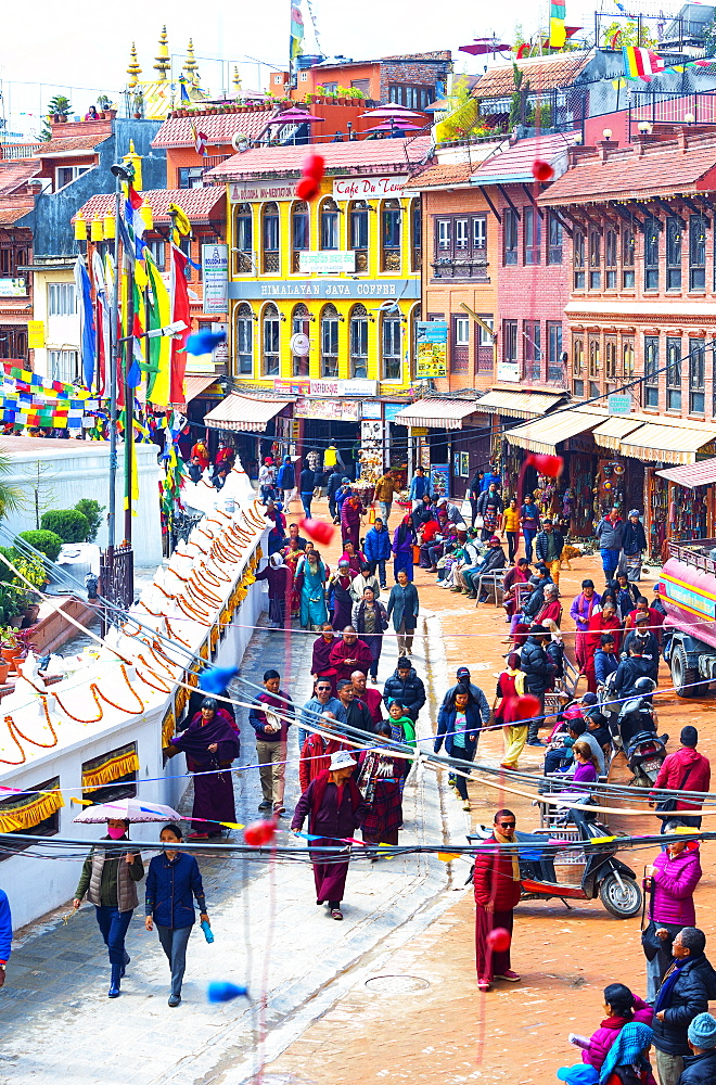 Buddhist pilgrims making the kora, Boudhanath Stupa, largest Asian Stupa, UNESCO World Heritage Site, Kathmandu, Nepal, Asia