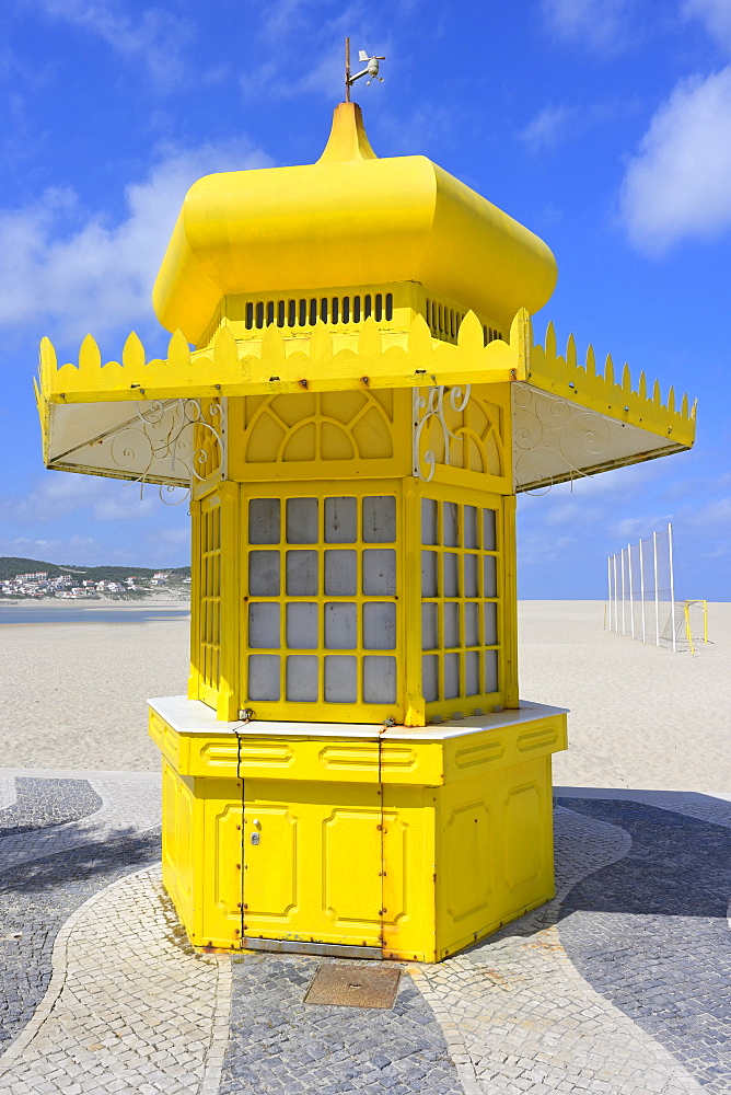 Colourful yellow kiosk, Foz de Arelho, Leiria district, Portugal, Europe