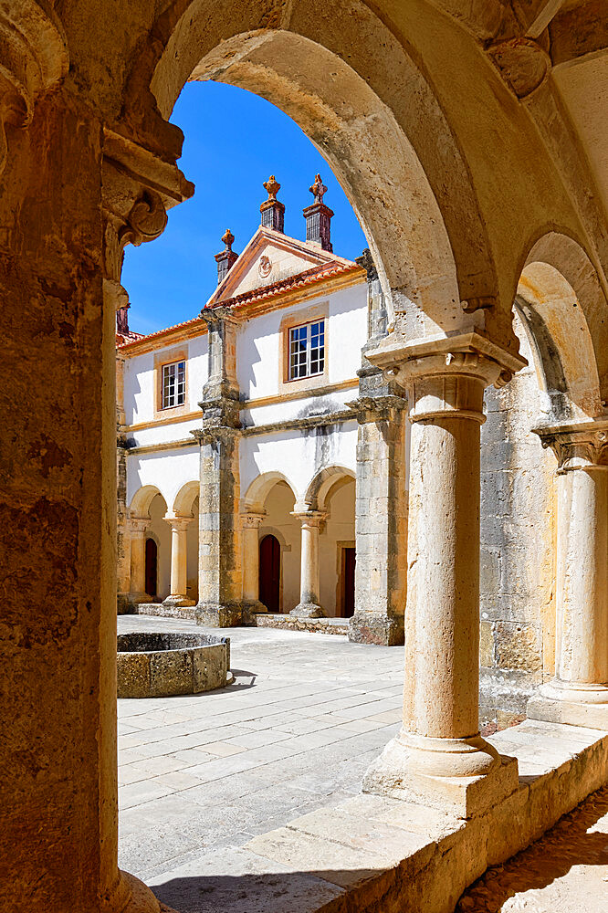 Micha Cloister, Courtyard, Castle and Convent of the Order of Christ (Convento do Cristo), UNESCO World Heritage Site, Tomar, Santarem district, Portugal, Europe