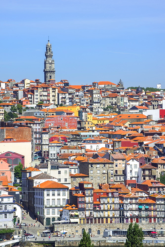 Torre dos Clerigos, Old city, UNESCO World Heritage Site, Oporto, Portugal, Europe 