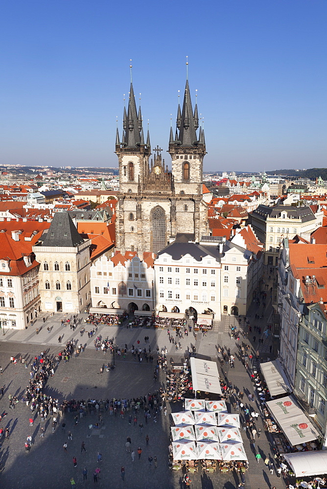 View over the Old Town Square (Staromestske namesti) with Tyn Cathedral and street cafes, Prague, Bohemia, Czech Republic, Europe 