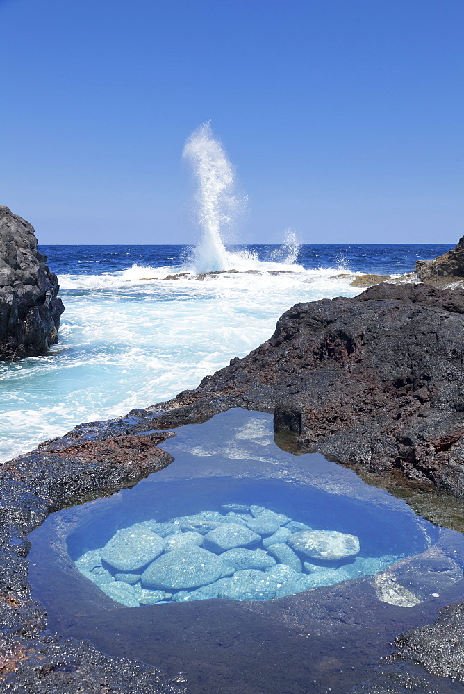 Charco Manso Bay, Punta Norte near Echedo, UNESCO biosphere reserve, El Hierro, Canary Islands, Spain, Atlantic, Europe