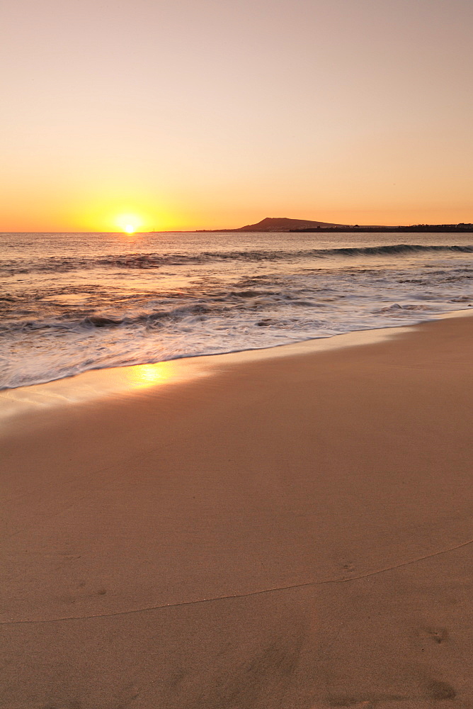 Playa Papagayo beach at sunset, near Playa Blanca, Lanzarote, Canary Islands, Spain, Atlantic, Europe