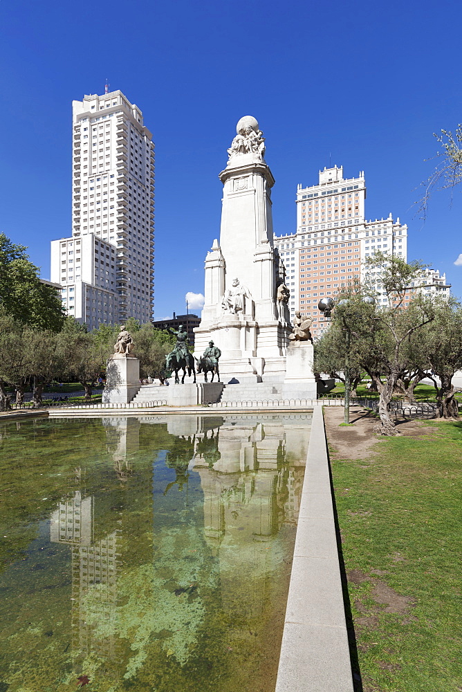 Torre de Madrid and Edificio Espana tower, Cervantes memorial, Plaza de Espana, Madrid, Spain, Europe