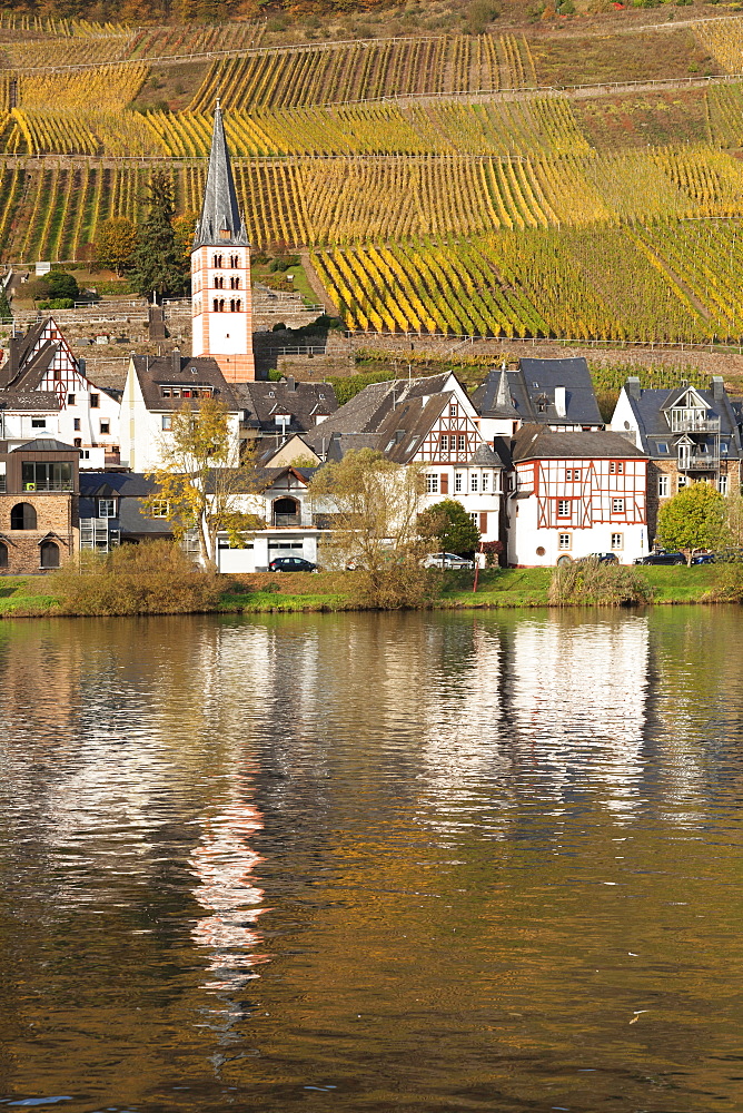 View of Merl district, Moselle Valley, Zell an der Mosel, Rhineland-Palatinate, Germany, Europe