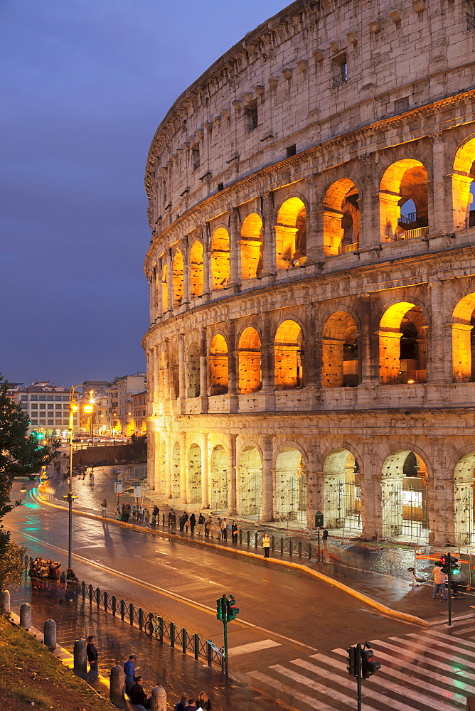 Colosseum (Colosseo), UNESCO World Heritage Site, Rome, Lazio, Italy, Europe