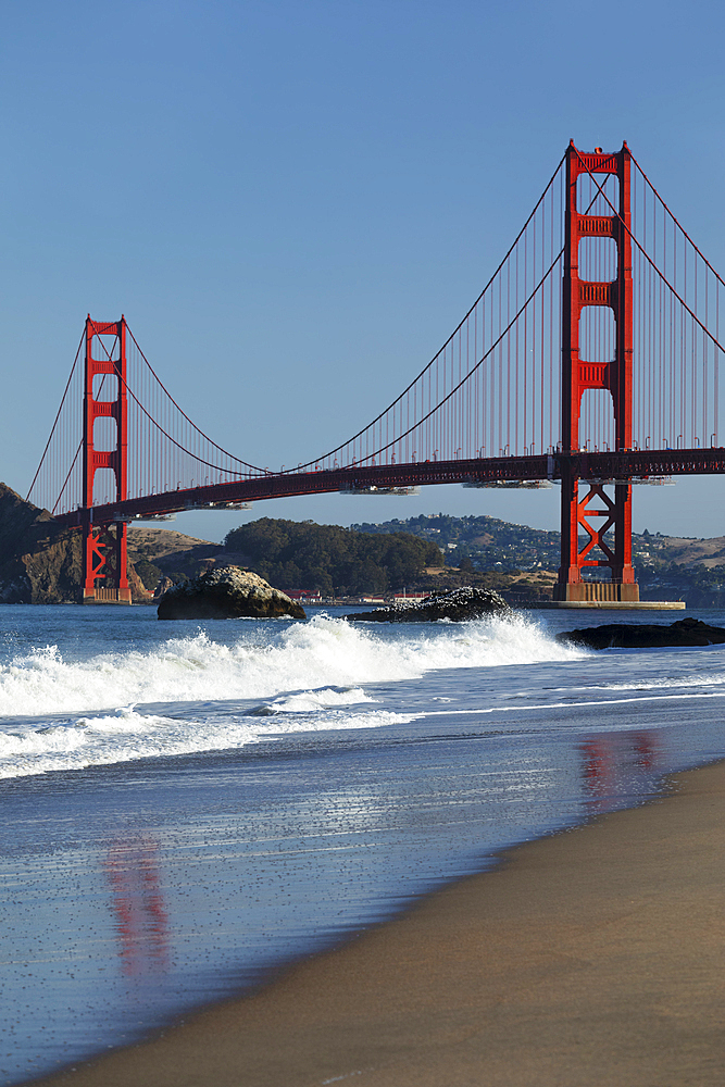 Golden Gate Bridge, San Francisco Bay, California, United States of America, North America