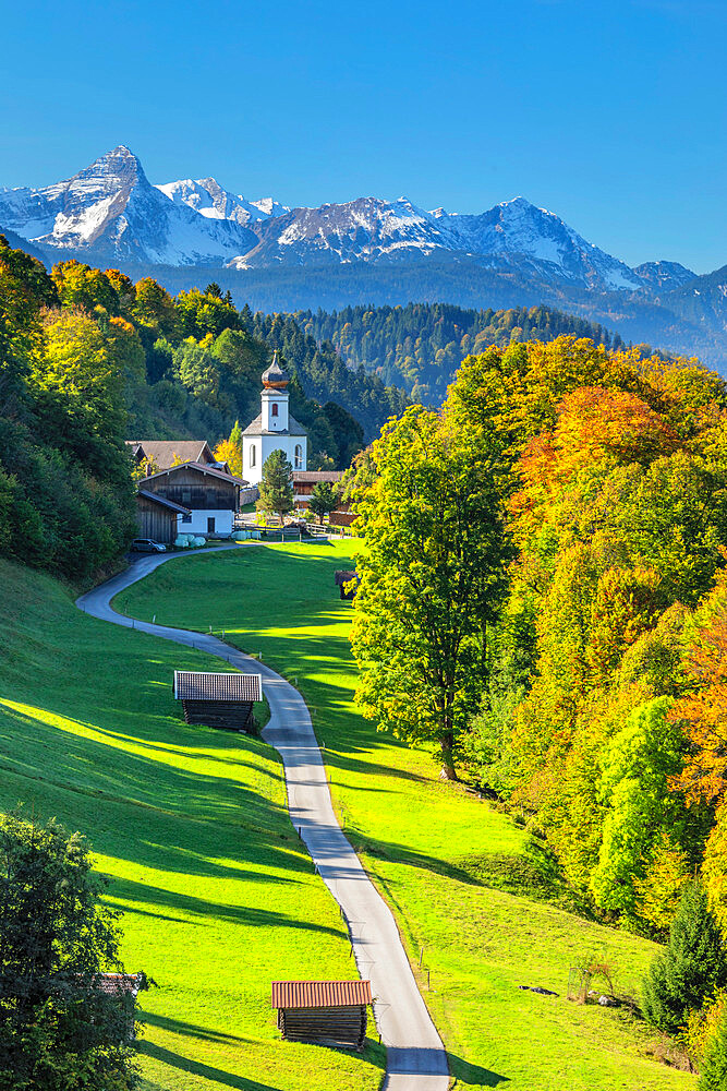 Wamberg Mountain Village, Zugspitze, 2962m, Mountain Range, Garmisch-Partenkirchen, Upper Bavaria, Germany, Europe