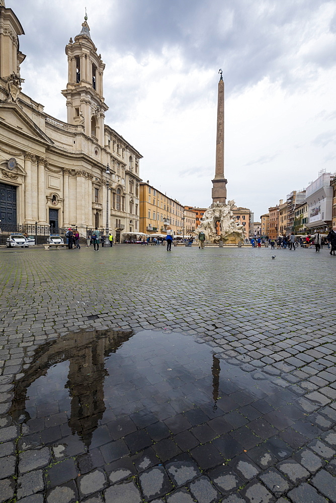 Piazza Navona with Fountain of the Four Rivers and the Egyptian obelisk, Rome, Lazio, Italy, Europe