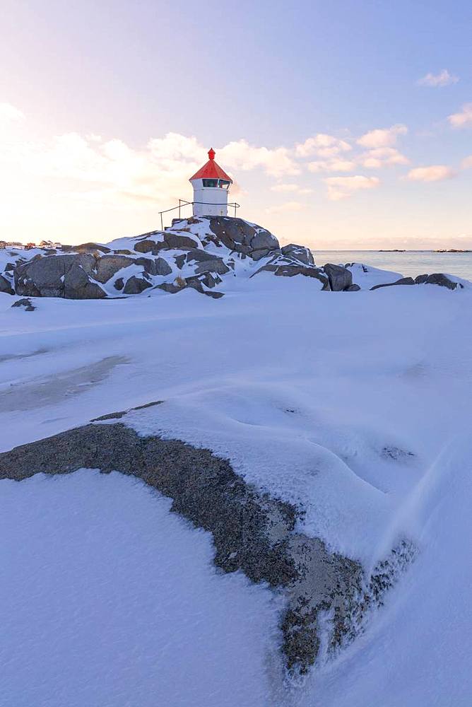 Lighthouse, Eggum, Vestvagoy, Lofoten Islands, Nordland, Norway, Europe