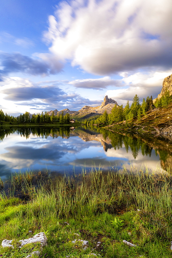 Sunrise over Becco di Mezzodi and pristine alpine Lake Federa in summer, Ampezzo Dolomites, Belluno province, Veneto, Italy, Europe