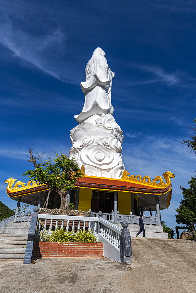 Giant Buddha statue, Ho Quoc Pagoda Buddhist temple, island of Phu Quoc, Vietnam, Indochina, Southeast Asia, Asia