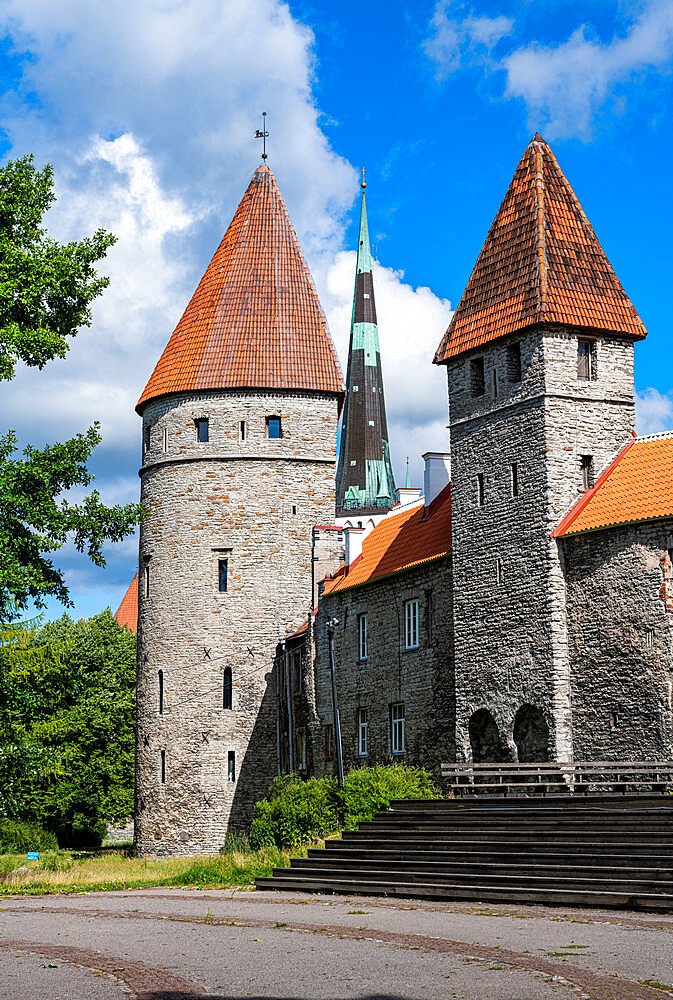 City walls of the Old Town of Tallinn, UNESCO World Heritage Site, Estonia, Europe