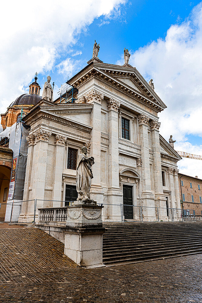 Cattedrale di Santa Maria Assunta, Urbino, UNESCO World Heritage Site, Marche, Italy, Europe