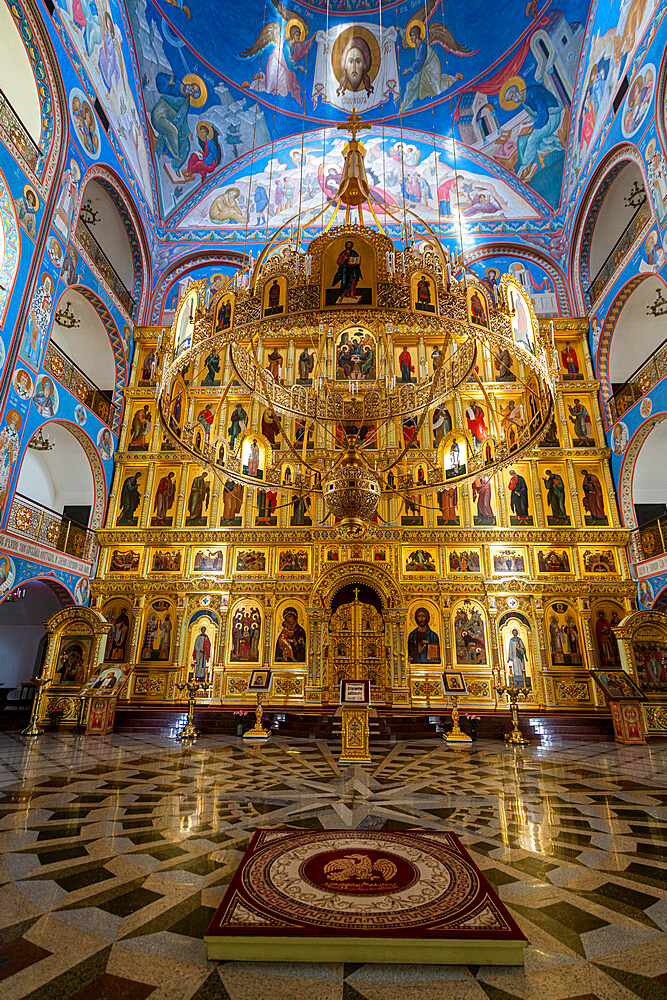 Cathedral of the Nativity, Ploshchad' Pobedy, Yuzhno-Sakhalinsk, Sakhalin, Russia, Eurasia