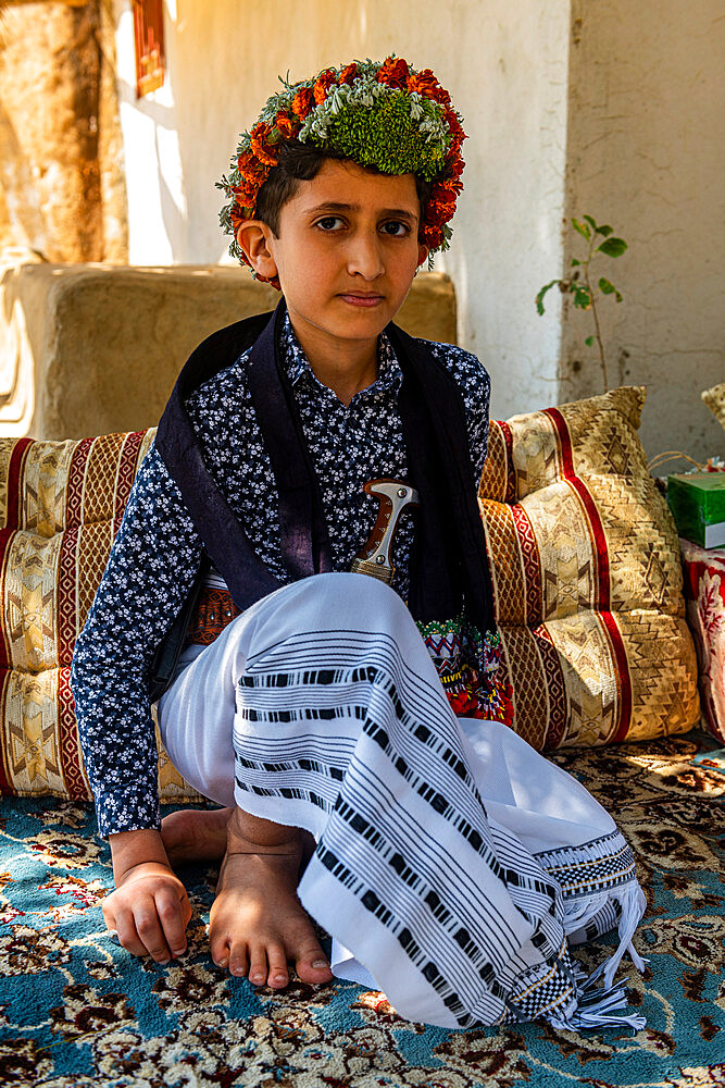 Young boy of the Qahtani Flower men tribe, Asir Mountains, Kingdom of Saudi Arabia, Middle East