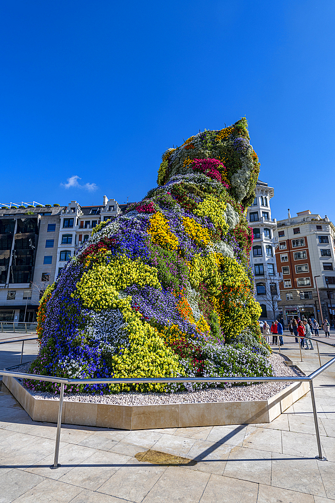 Cat Puppy art installation, Guggenheim Museum, Bilbao, Basque country, Spain, Europe