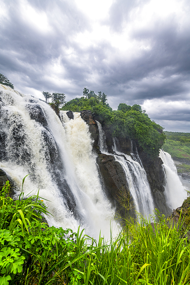 Roaring Boali Falls (Chutes de Boali), Central African Republic, Africa