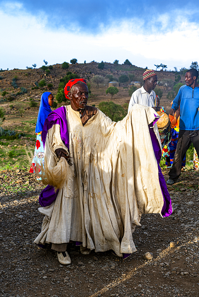 Kapsiki tribal people practising a traditional dance, Rhumsiki, Mandara mountains, Far North province, Cameroon, Africa