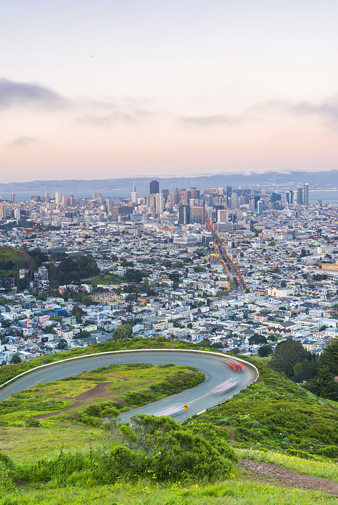 View of the city from Twin Peaks, San Francisco, California, United States of America, North America