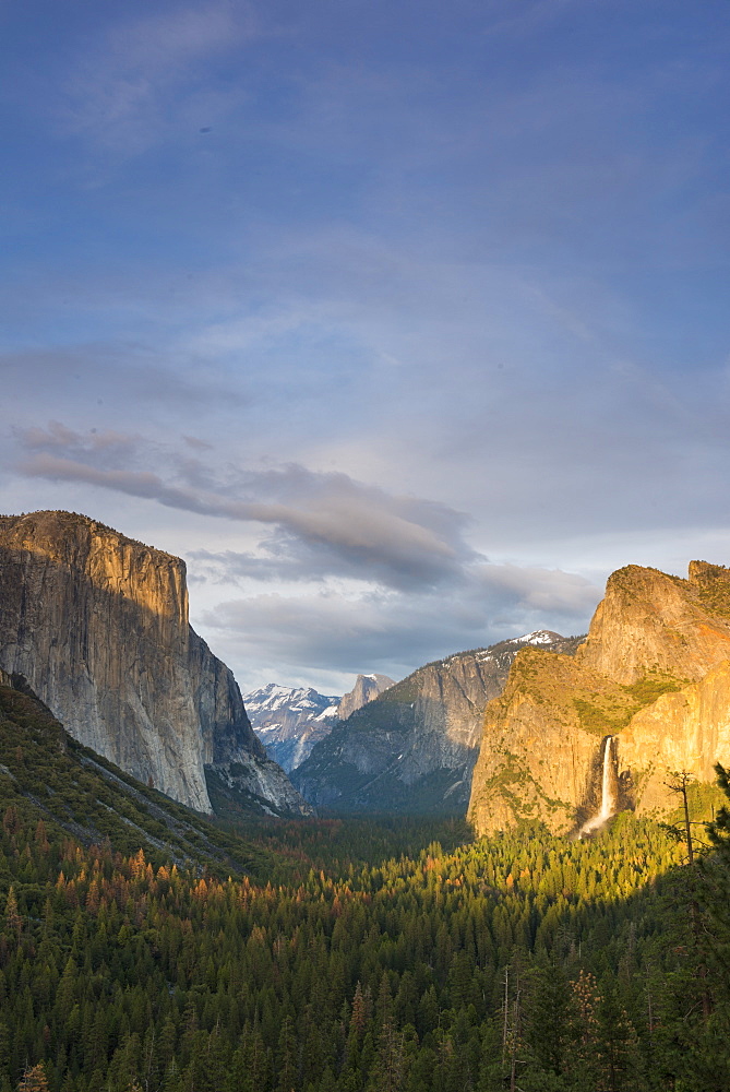 Tunnel View, Yosemite National Park, UNESCO World Heritage Site, California, United States of America, North America