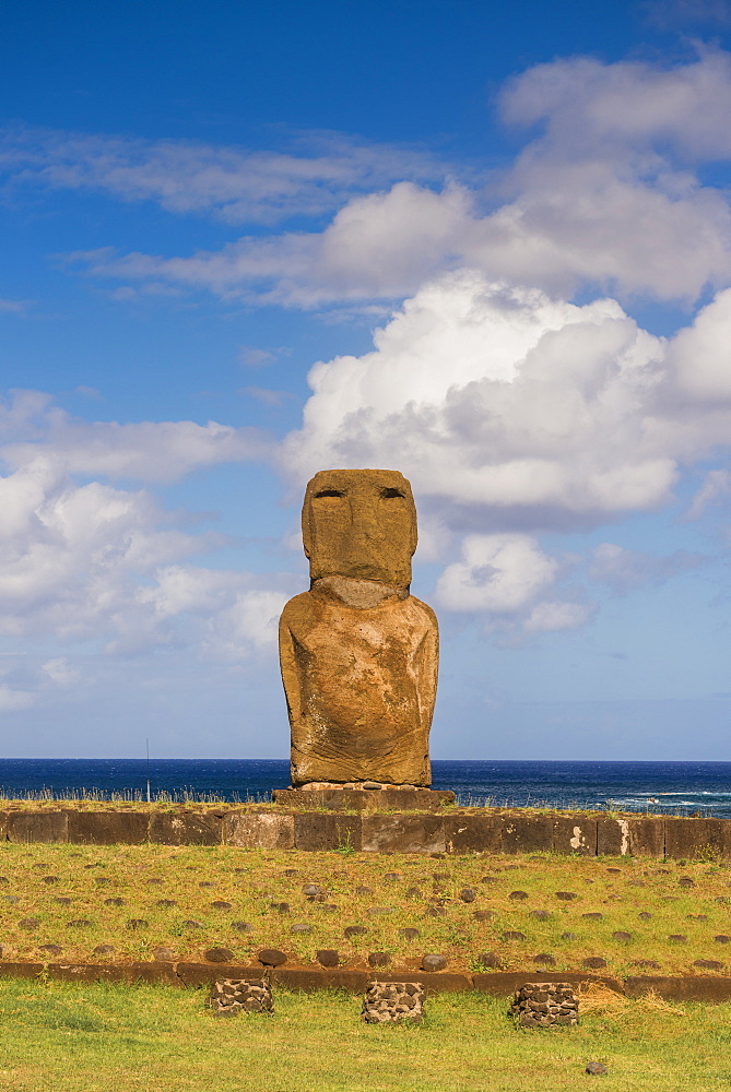 Moai heads of Easter Island, Rapa Nui National Park, UNESCO World Heritage Site, Easter Island, Chile, South America