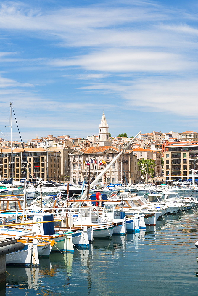 Boats in Cassis harbour, Bouches du Rhone, Provence, Provence-Alpes-Cote d'Azur, French Riviera, France, Mediterranean, Europe