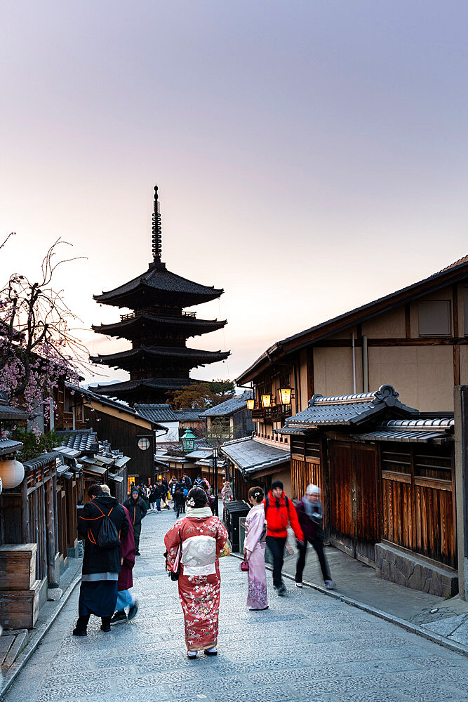 Yasaka Pagoda at sunset, Kyoto, Japan, Asia