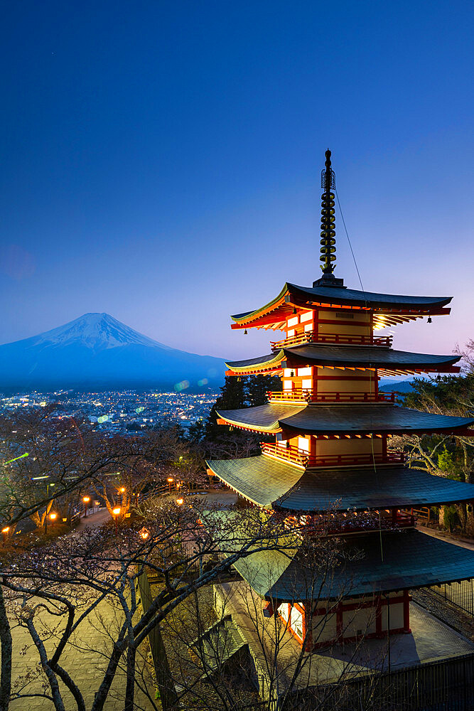 Chureito Pagoda, Mount Fuji, Japan, Asia